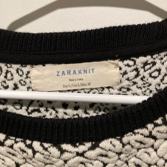 ZARAKNIT BLACK AND WHITE TOP MADE IN TURKEY SIZE LARGE - Picture 2 of 3